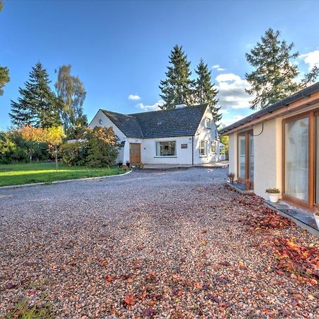 Charming 1-Bed Cottage In Inverness Bagian luar foto