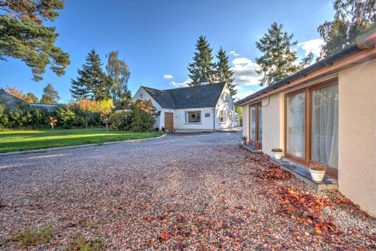 Charming 1-Bed Cottage In Inverness Bagian luar foto